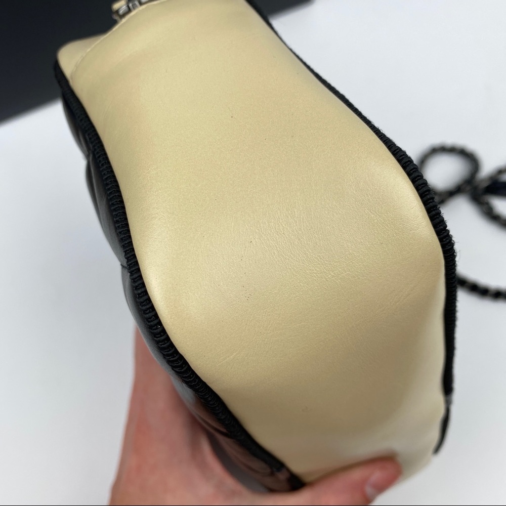 Chanel Bag - Picture 3 of 8